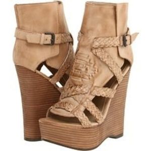 MIA LIMITED EDITION ROMANESQUE WEDGE SANDAL